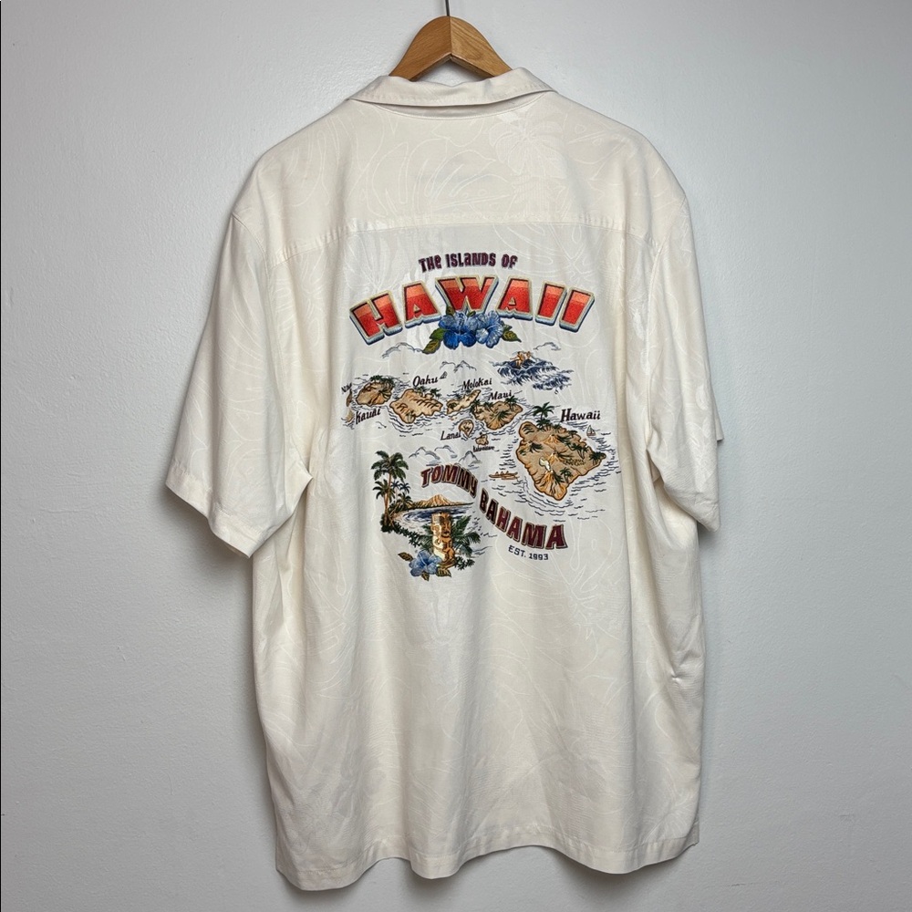 NWT Tommy Bahama Men’s XL Silk Camp “Islands Of Hawaii” Embroidered Shirt